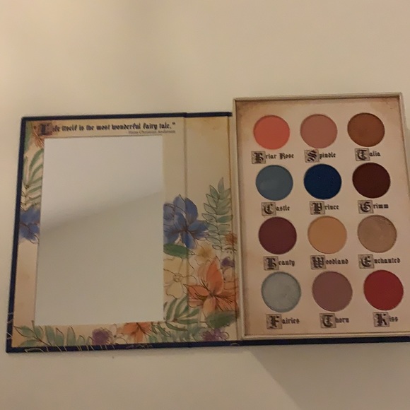 Storybook Cosmetics Little Briar Rose Palette - Picture 5 of 5